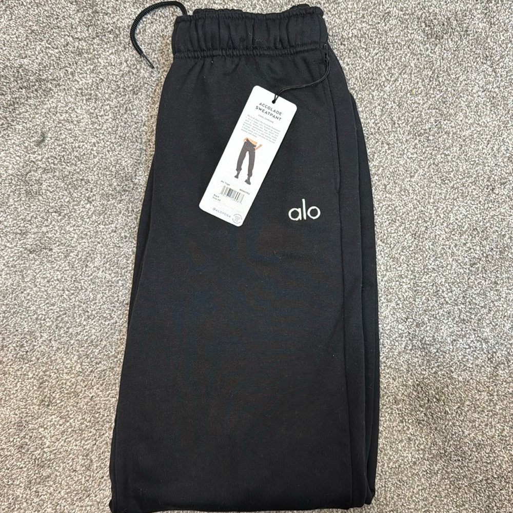 Alo Accolade black sweatpants size XS
